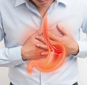 Evaluación y manejo de adultos con síntomas de reflujo gastroesofágico refractario